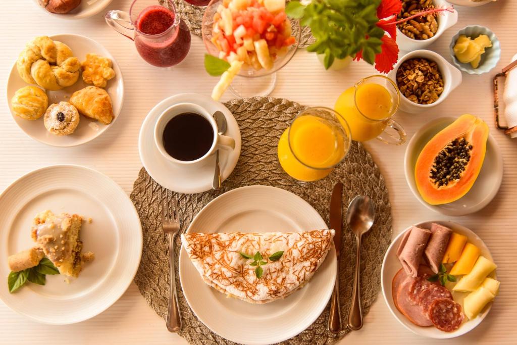 Café da manhã da Pousada Corveta em Fernando de Noronha